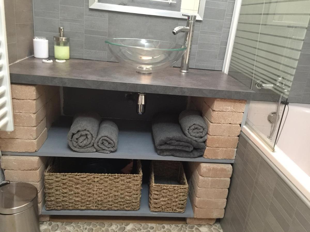 T2 Avec Terrasse, Clim , Box Fibre Lejlighed Vedène Eksteriør billede